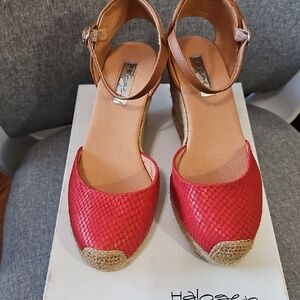 Halogen Red Espadrille Wedge Sandals with Tan Ankle Strap Never Worn Size 6.5M
